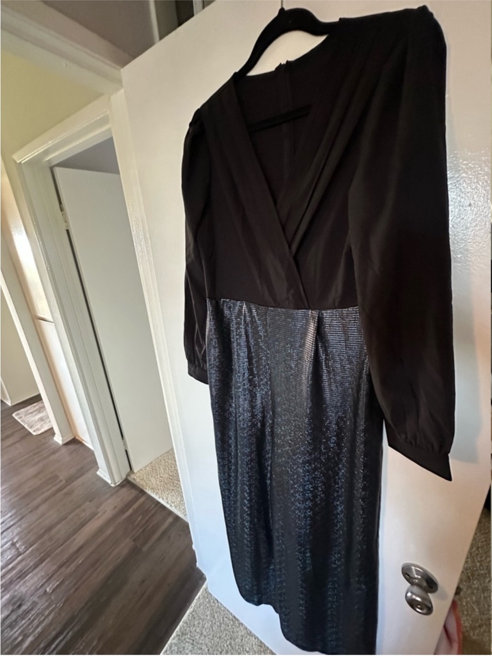 Black Metallic Wide Leg Jumpsuit Wrap V Neck Long Sleeve -  Size M - Picture 4 of 7